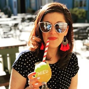 Meet your Posher, Ashley